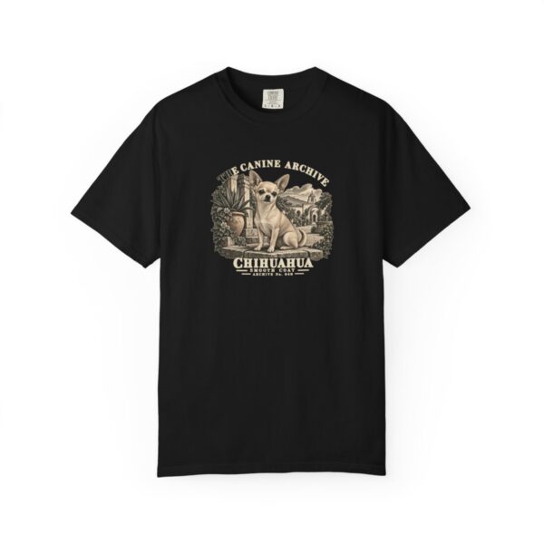 Chihuahua Smooth Coat Front Study Tee in Black