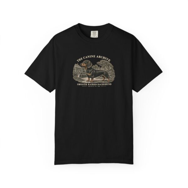 Smooth-Haired Dachshund Front Study Tee in Black