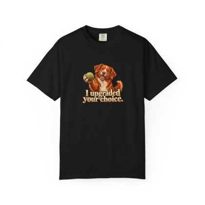 Nova Scotia Duck Tolling Retriever humorous illustration tee in Black