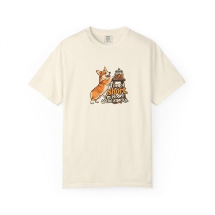 Pembroke Welsh Corgi humorous illustration tee in Ivory